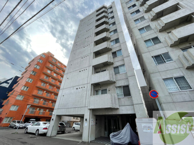 建物外観　札幌市中央区南５条西「ＴｒｅａｓｕｒｅＣｏｕｒｔＡ」
