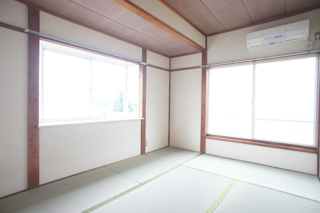 その他部屋・スペース　しっとりと落ち着いた雰囲気の和室なので、毎日快適ですね。