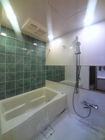 バス・シャワールーム　※同物件別住戸の写真を参考に掲載しております。