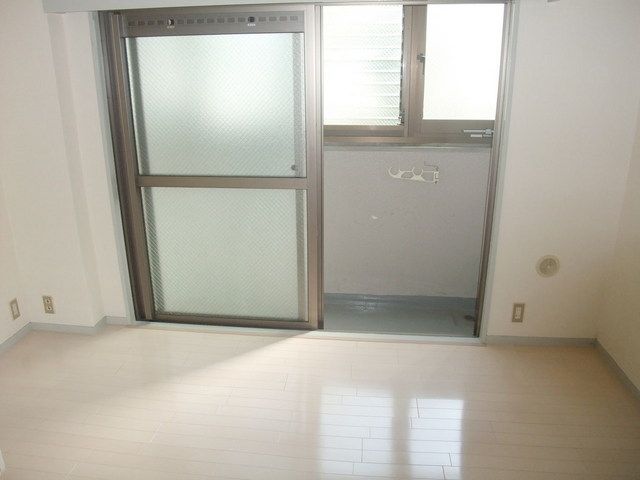 居室・リビング　★ホワイトフローリングのかわいいお部屋★