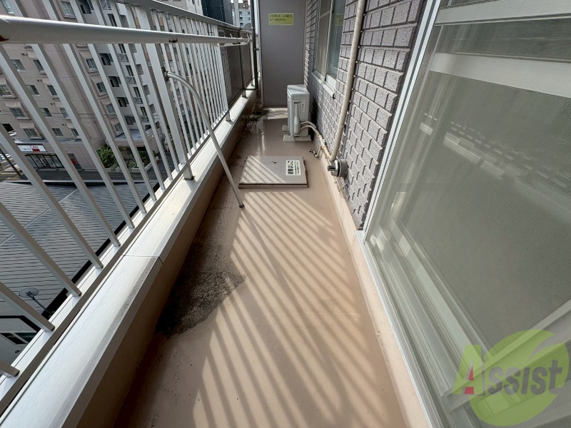 バルコニー　バルコニーです。洗濯物を干したり一息ついたりできますね！