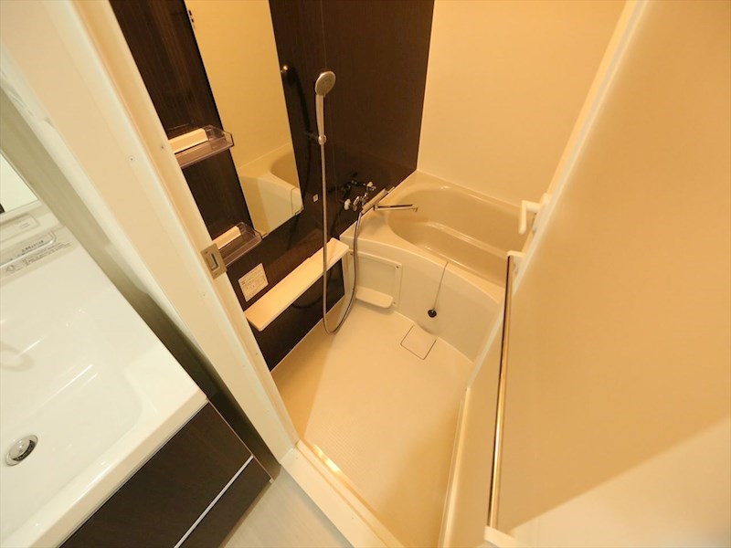 バス・シャワールーム　バスルーム　浴室暖房乾燥機付き