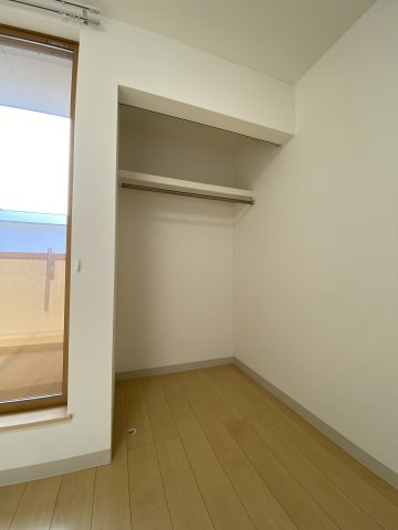 収納　※床、建具、クロス等の色合い、模様は部屋毎に異なります。