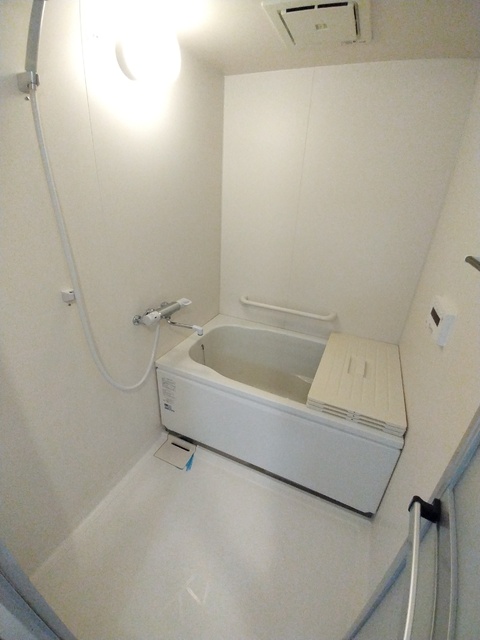 バス・シャワールーム　バスルーム