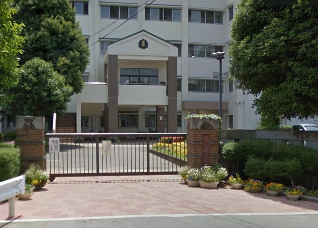 中学校　川越市立城南中学校（中学校）まで450m