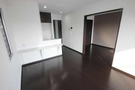 居室・リビング　※別部屋の写真です