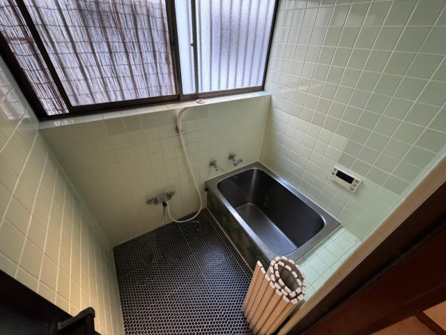 バス・シャワールーム　水道水に加えて井戸水も利用可能