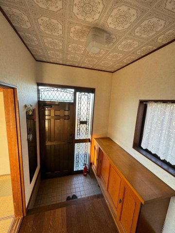 玄関　大きな靴箱のある玄関