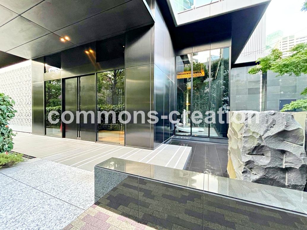 スーパー　Olympic六本木店（スーパー）まで137m