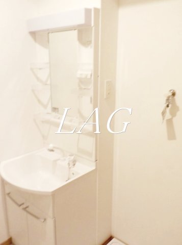 洗面設備　独立洗面台です。