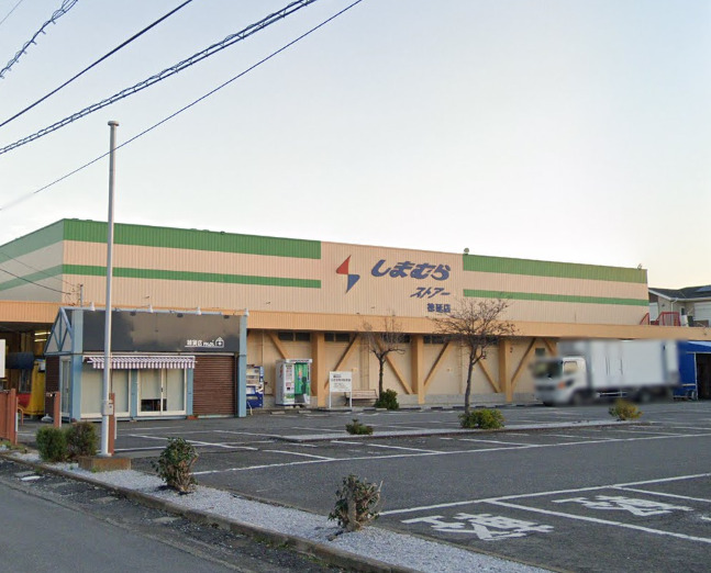 スーパー　しまむらストアー（スーパー）まで759m