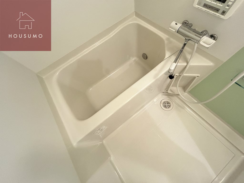 バス・シャワールーム　落ち着いた空間のお風呂です