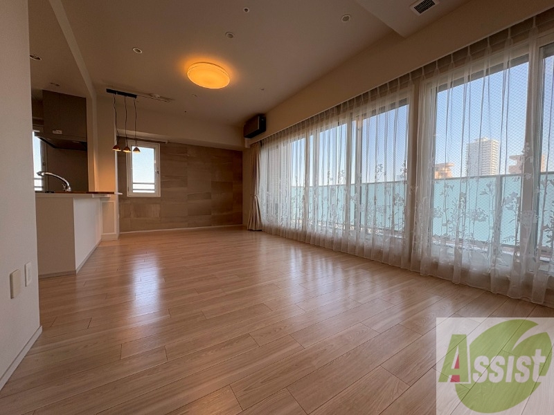 居室・リビング　広くてきれいなリビングです！快適に過ごせそうですね。