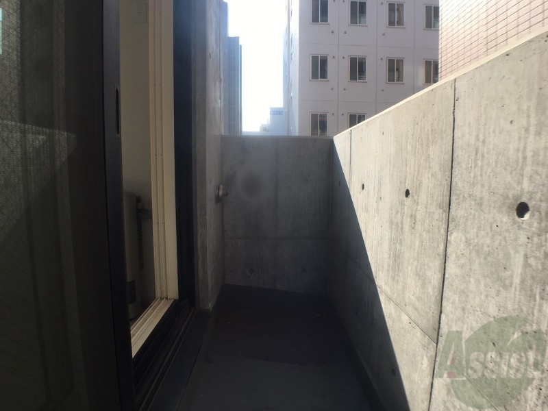 バルコニー　バルコニーが付いていますので一息ついてみてはいかがですか。