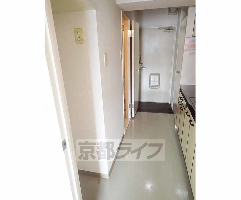 その他部屋・スペース　すっきりとした廊下です。