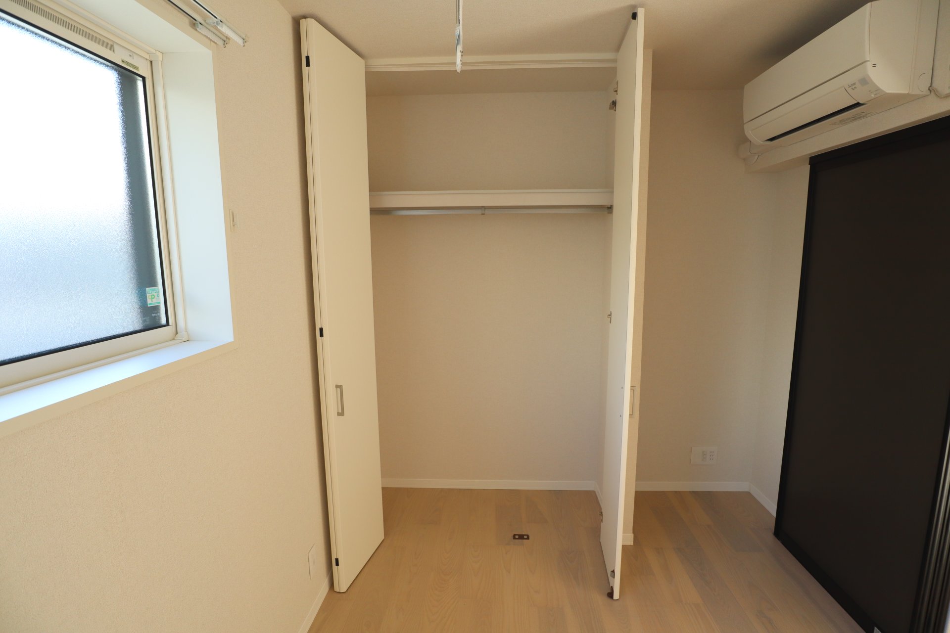 収納　収納はクローゼットタイプを設置
