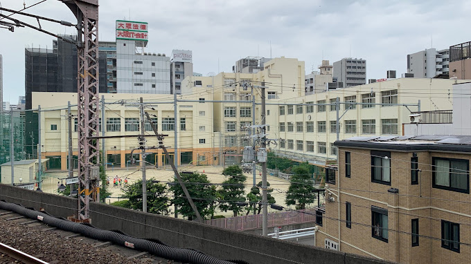 小学校　大阪市立上福島小学校（小学校）まで614m