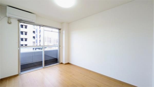 居室・リビング　類似室内