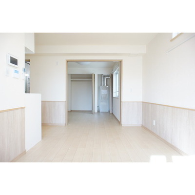 居室・リビング　☆10.4帖の広々としたリビングです！