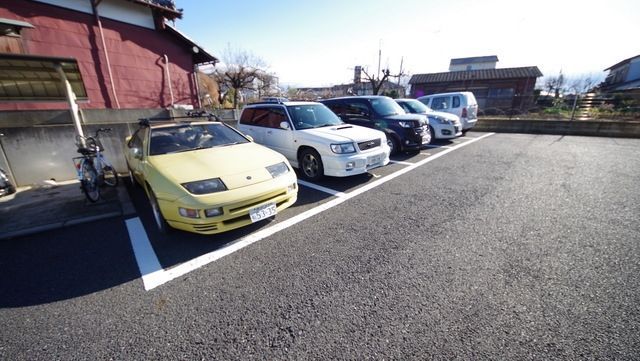 駐車場　駐車場