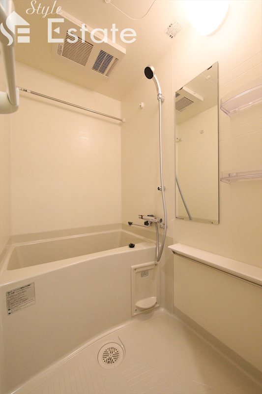 バス・シャワールーム　同仕様内装