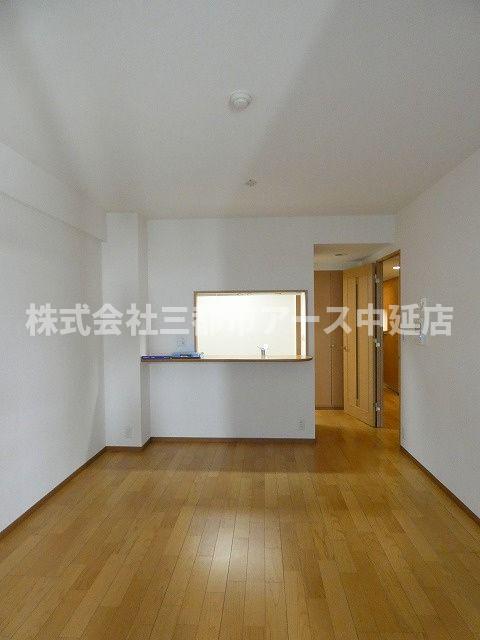 居室・リビング　御殿山南パークハウス　は三都市アース中延店へお任せください！