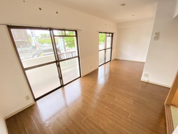 居室・リビング　人気のカウンターキッチン！