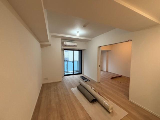 居室・リビング　※同間取り別号室の室内写真です。