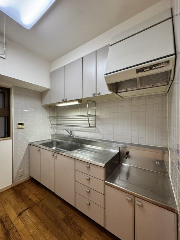 キッチン　※別部屋参考写真