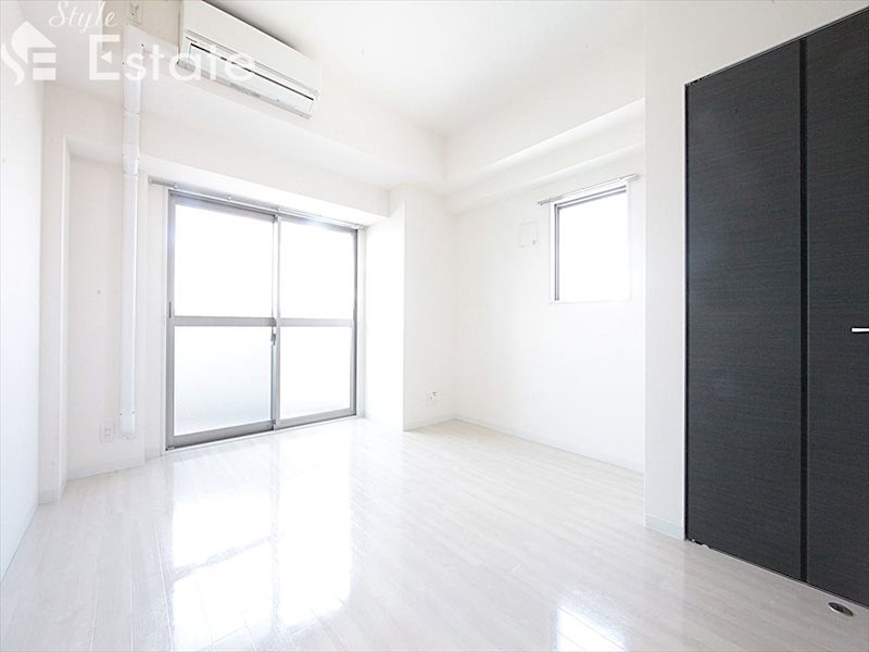 居室・リビング　内装