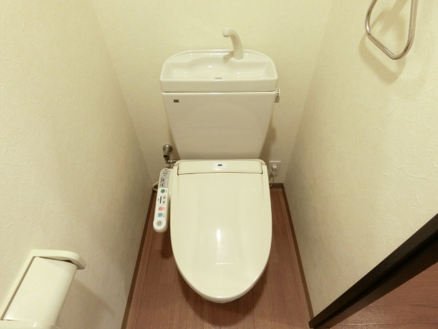 トイレ　シャワートイレ