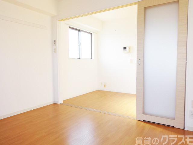 居室・リビング　広々ダイニングでゆっくりお食事を楽しんで下さい♪