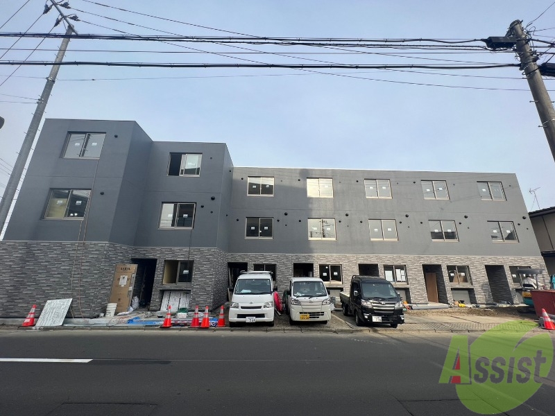 バス・シャワールーム　ただいま建築中となっています。こちらに２月完成予定です。