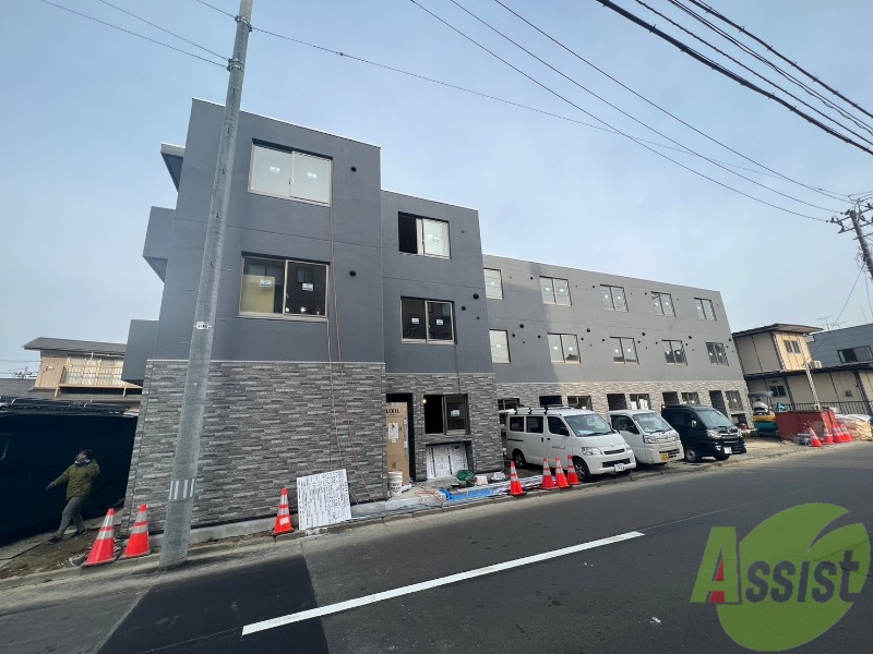 居室・リビング　ただいま建築中となっています。こちらに２月完成予定です。