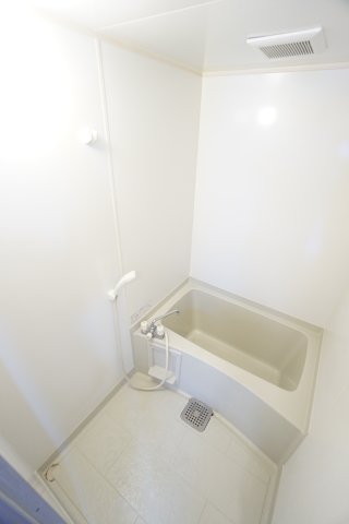 バス・シャワールーム　※同タイプの写真です。