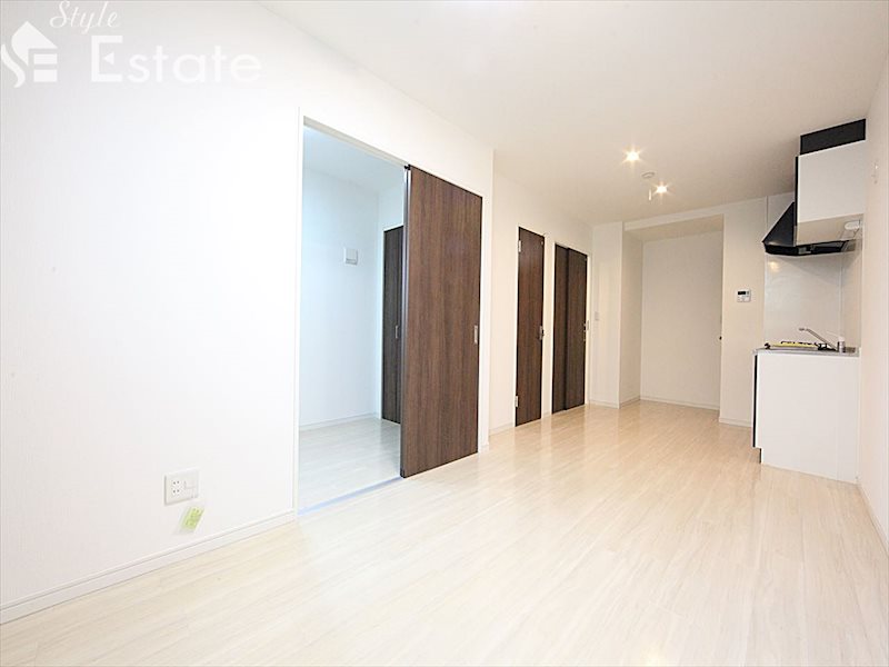 居室・リビング　内装