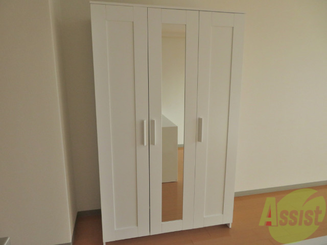 収納　お部屋のこちらには色々な収納を設置できそうですね