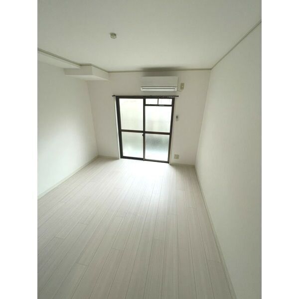 居室・リビング　※別号室参考間取り