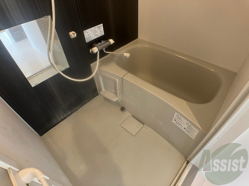 バス・シャワールーム　お風呂です。ゆっくりお風呂につかるのも体に良いですね～