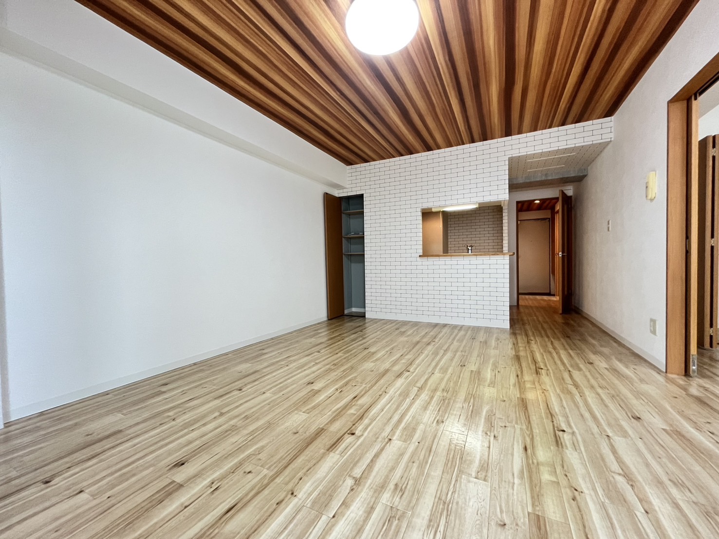 居室・リビング　※同じ間取りの他号室です。