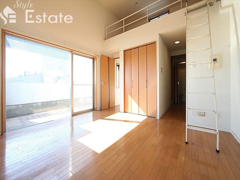 居室・リビング　内装