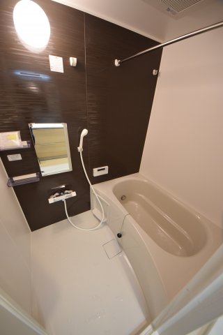 バス・シャワールーム　ラ・ヴィラ阿倍野　浴室