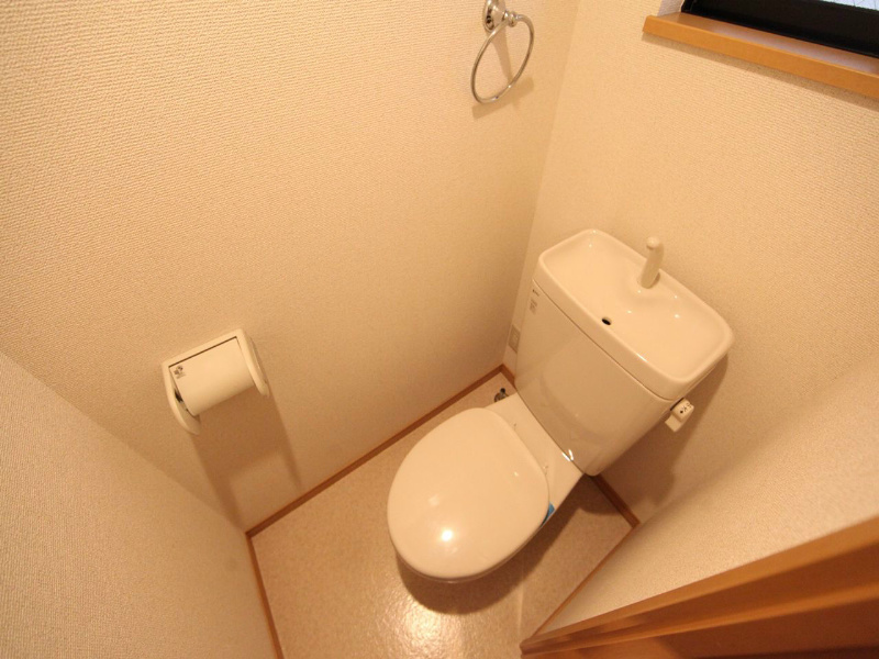 トイレ　洋式トイレ（温水洗浄便座設置可）