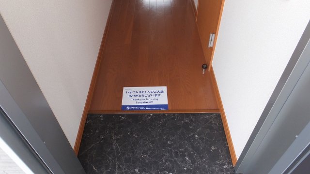 玄関　収納もある玄関です