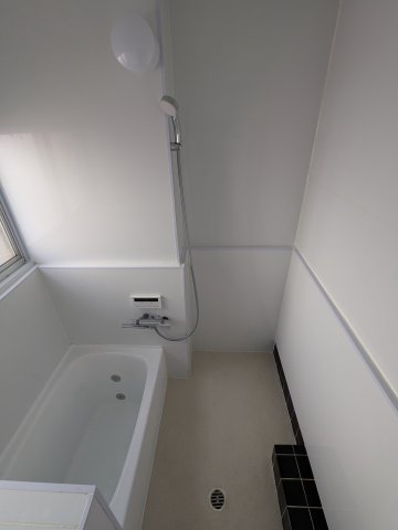 バス・シャワールーム　お風呂です