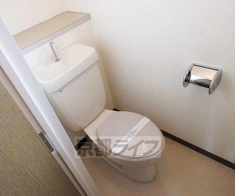 トイレ　独立水洗トイレです！