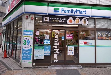 コンビニ　ファミリーマート 相模大野南口店（コンビニ）まで392m