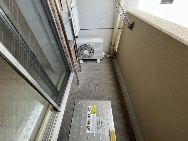 バルコニー　バルコニーがあります