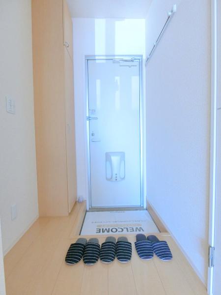 玄関　写真は別のお部屋のイメージです　現況優先