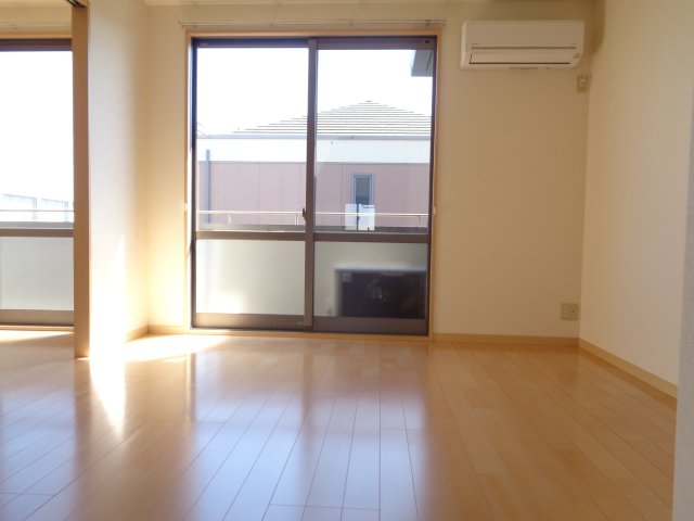 居室・リビング　洋室6.7帖